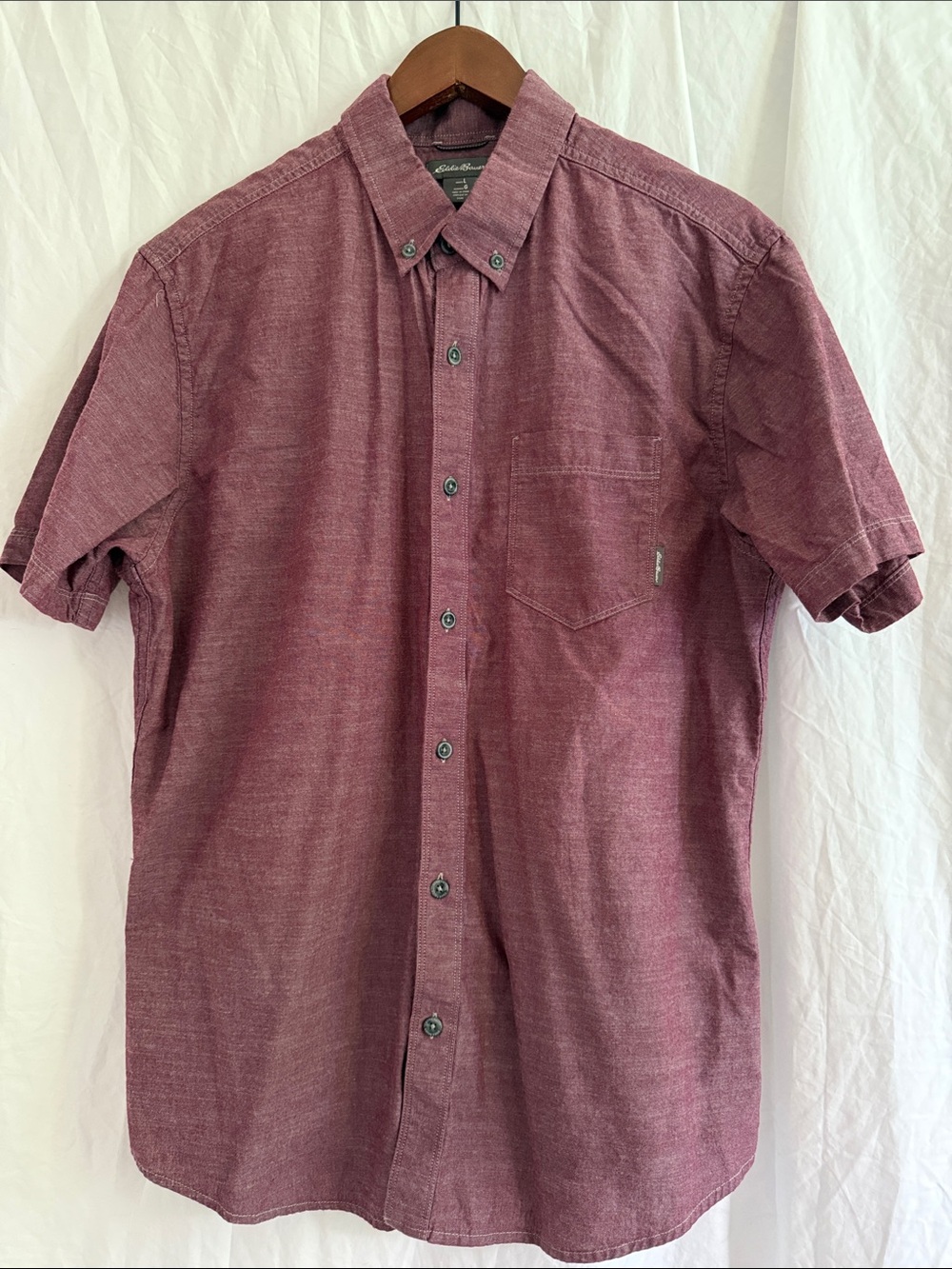 Eddie Bauer Men's Short-Sleeve Button-Down Shirt - Burgundy Heather
